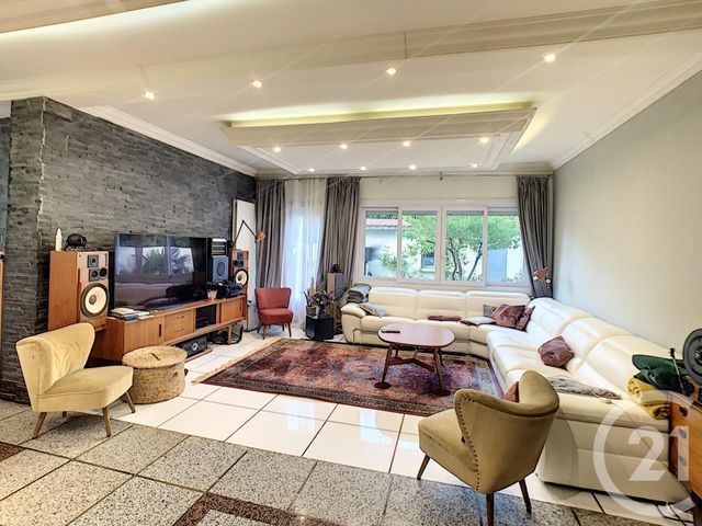 maison à vendre - 10 pièces - 238.5 m2 - LE BLANC MESNIL - 93 - ILE-DE-FRANCE - Century 21 Pierrimo maison à vendre - 10 pièces - 238.5 m2 - LE BLANC MESNIL - 93 - ILE-DE-FRANCE - Century 21 Pierrimo