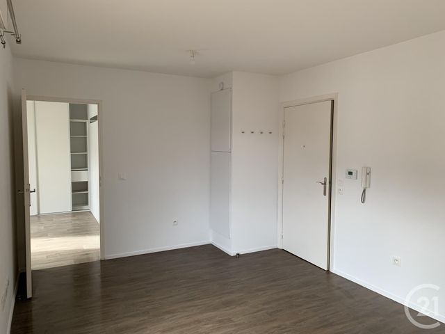 Afficher la photo en grand Appartement F2 à louer - 2 pièces - 36.67 m2 - MONTFERMEIL - 93 - ILE-DE-FRANCE - Century 21 Pierrimo
