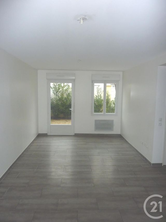 Appartement F2 à louer - 2 pièces - 43.94 m2 - LE BLANC MESNIL - 93 - ILE-DE-FRANCE - Century 21 Pierrimo Appartement F2 à louer - 2 pièces - 43.94 m2 - LE BLANC MESNIL - 93 - ILE-DE-FRANCE - Century 21 Pierrimo