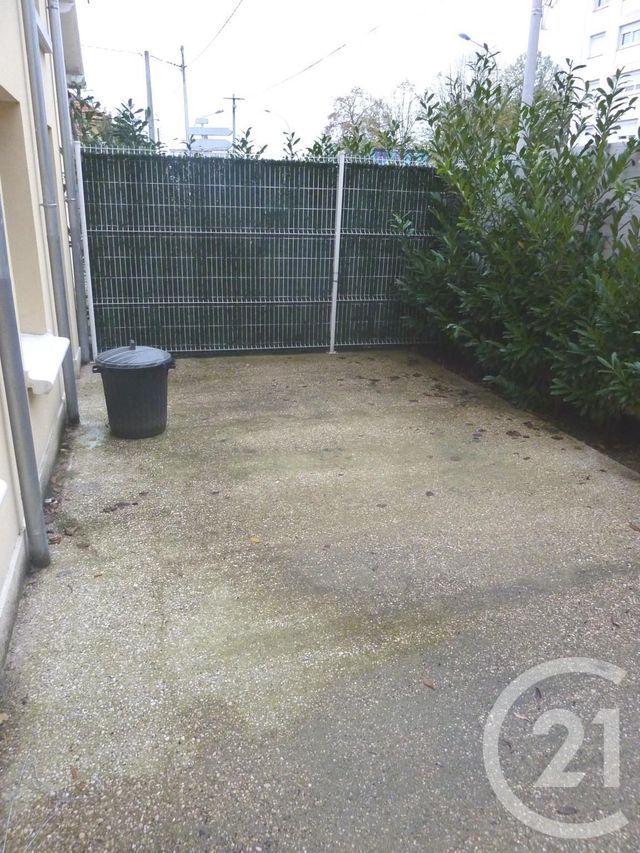 Appartement F2 à louer - 2 pièces - 43.94 m2 - LE BLANC MESNIL - 93 - ILE-DE-FRANCE - Century 21 Pierrimo Appartement F2 à louer - 2 pièces - 43.94 m2 - LE BLANC MESNIL - 93 - ILE-DE-FRANCE - Century 21 Pierrimo