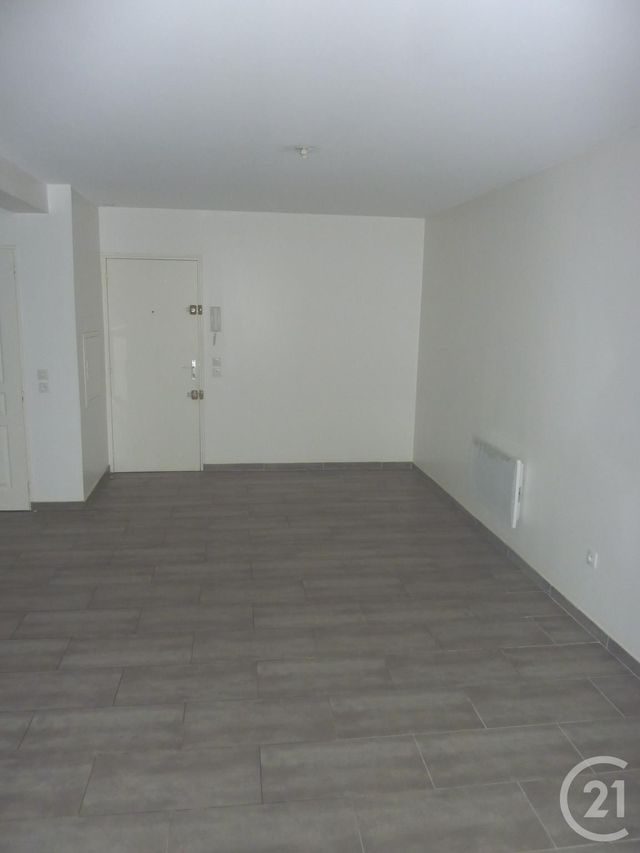 Appartement F2 à louer - 2 pièces - 43.94 m2 - LE BLANC MESNIL - 93 - ILE-DE-FRANCE - Century 21 Pierrimo Appartement F2 à louer - 2 pièces - 43.94 m2 - LE BLANC MESNIL - 93 - ILE-DE-FRANCE - Century 21 Pierrimo