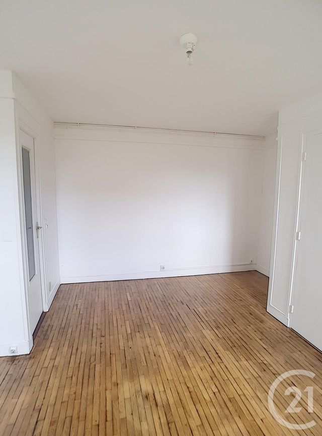 Appartement F1 à louer - 1 pièce - 29.4 m2 - AULNAY SOUS BOIS - 93 - ILE-DE-FRANCE - Century 21 Pierrimo Appartement F1 à louer - 1 pièce - 29.4 m2 - AULNAY SOUS BOIS - 93 - ILE-DE-FRANCE - Century 21 Pierrimo