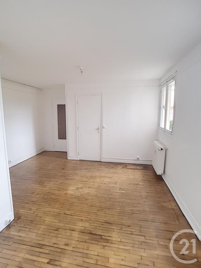 Appartement F1 à louer - 1 pièce - 29.4 m2 - AULNAY SOUS BOIS - 93 - ILE-DE-FRANCE - Century 21 Pierrimo Appartement F1 à louer - 1 pièce - 29.4 m2 - AULNAY SOUS BOIS - 93 - ILE-DE-FRANCE - Century 21 Pierrimo