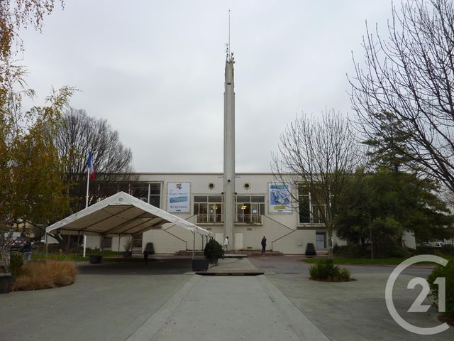 Afficher la photo en grand immeuble à vendre - 502.0 m2 - LE BLANC MESNIL - 93 - ILE-DE-FRANCE - Century 21 Pierrimo