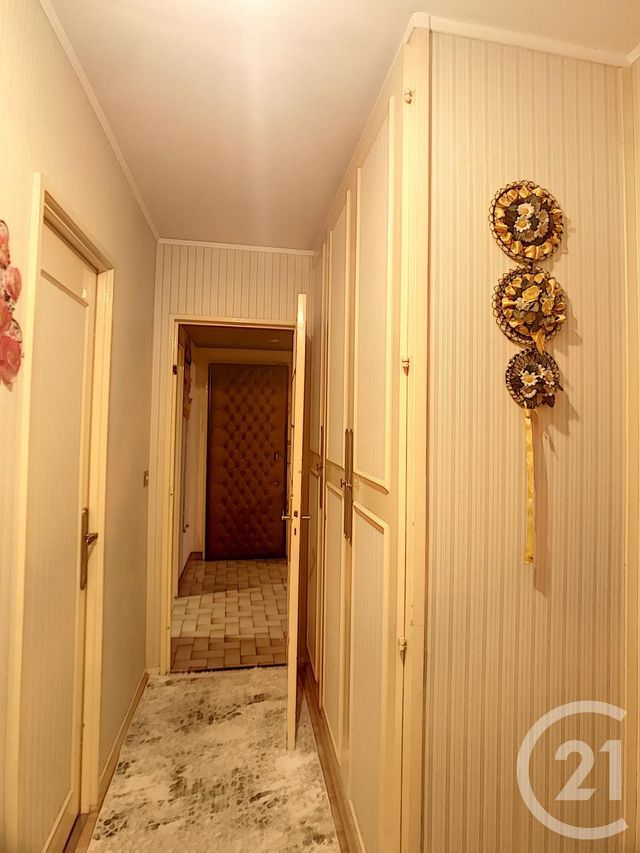 Appartement F3 à vendre - 3 pièces - 72.96 m2 - LE BLANC MESNIL - 93 - ILE-DE-FRANCE - Century 21 Pierrimo Appartement F3 à vendre - 3 pièces - 72.96 m2 - LE BLANC MESNIL - 93 - ILE-DE-FRANCE - Century 21 Pierrimo