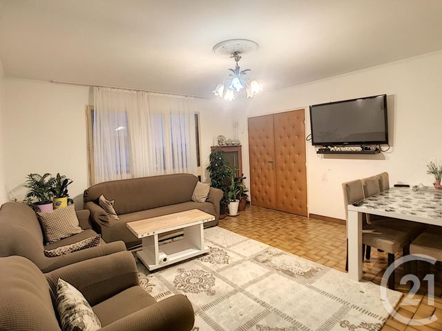 Appartement F3 à vendre - 3 pièces - 72.96 m2 - LE BLANC MESNIL - 93 - ILE-DE-FRANCE - Century 21 Pierrimo Appartement F3 à vendre - 3 pièces - 72.96 m2 - LE BLANC MESNIL - 93 - ILE-DE-FRANCE - Century 21 Pierrimo