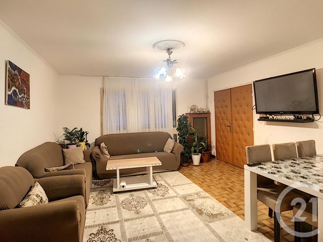 Appartement F3 à vendre - 3 pièces - 72.96 m2 - LE BLANC MESNIL - 93 - ILE-DE-FRANCE - Century 21 Pierrimo Appartement F3 à vendre - 3 pièces - 72.96 m2 - LE BLANC MESNIL - 93 - ILE-DE-FRANCE - Century 21 Pierrimo