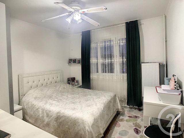 Appartement F3 à vendre - 3 pièces - 72.96 m2 - LE BLANC MESNIL - 93 - ILE-DE-FRANCE - Century 21 Pierrimo Appartement F3 à vendre - 3 pièces - 72.96 m2 - LE BLANC MESNIL - 93 - ILE-DE-FRANCE - Century 21 Pierrimo