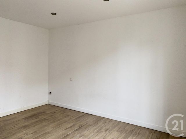Afficher la photo en grand Appartement F2 à vendre - 2 pièces - 30.85 m2 - LE BLANC MESNIL - 93 - ILE-DE-FRANCE - Century 21 Pierrimo