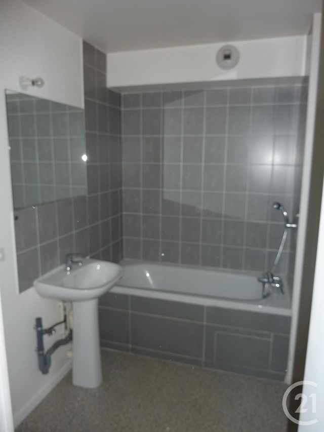 Afficher la photo en grand Appartement F1 à vendre - 1 pièce - 20.24 m2 - LE BLANC MESNIL - 93 - ILE-DE-FRANCE - Century 21 Pierrimo