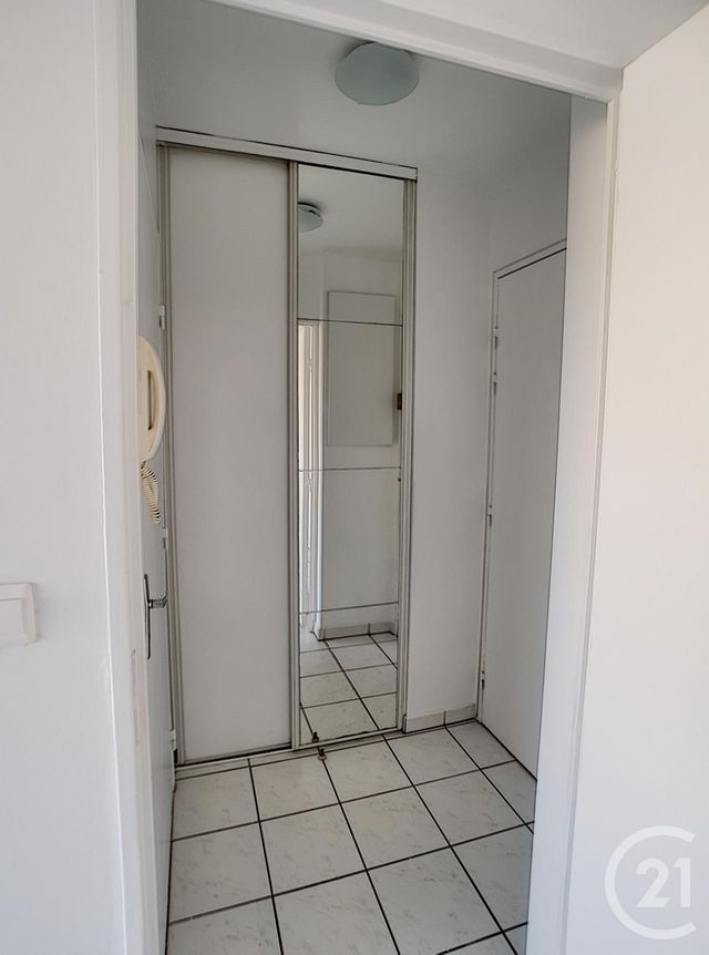 Afficher la photo en grand Appartement F2 à louer - 2 pièces - 39.75 m2 - LE BLANC MESNIL - 93 - ILE-DE-FRANCE - Century 21 Pierrimo