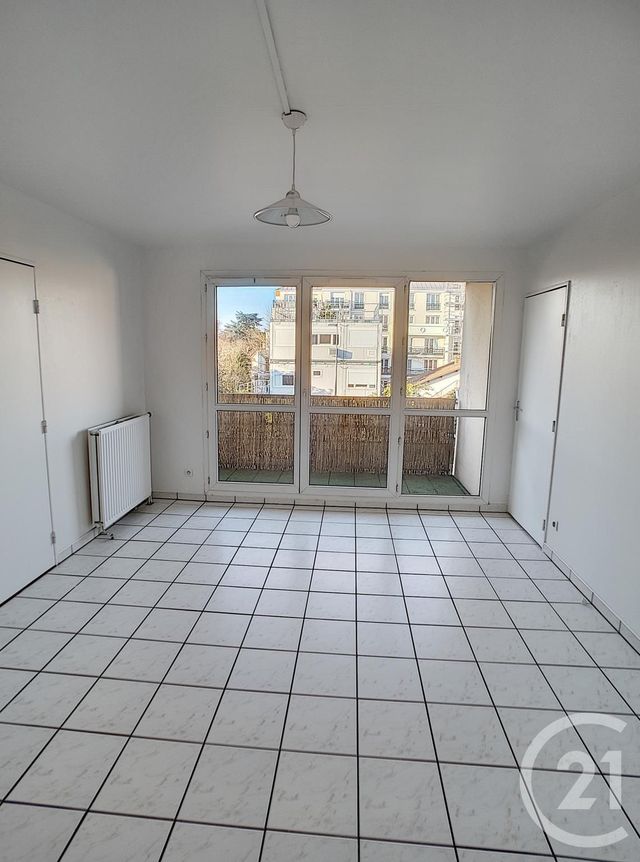 Afficher la photo en grand Appartement F2 à louer - 2 pièces - 39.75 m2 - LE BLANC MESNIL - 93 - ILE-DE-FRANCE - Century 21 Pierrimo