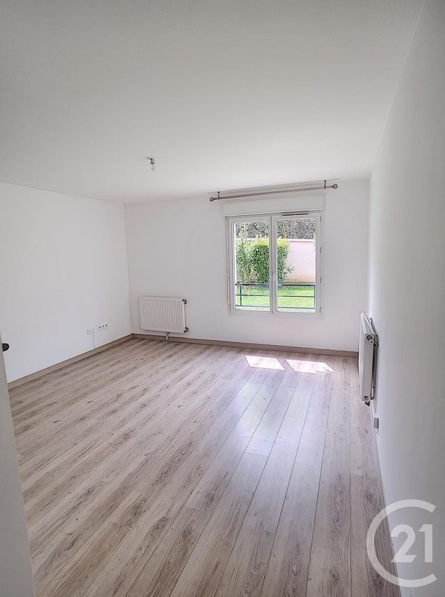 Afficher la photo en grand Appartement F2 à louer - 2 pièces - 45.0 m2 - LIVRY GARGAN - 93 - ILE-DE-FRANCE - Century 21 Pierrimo