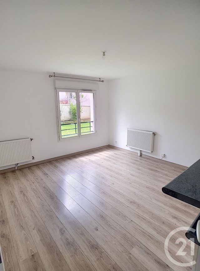 Afficher la photo en grand Appartement F2 à louer - 2 pièces - 45.0 m2 - LIVRY GARGAN - 93 - ILE-DE-FRANCE - Century 21 Pierrimo