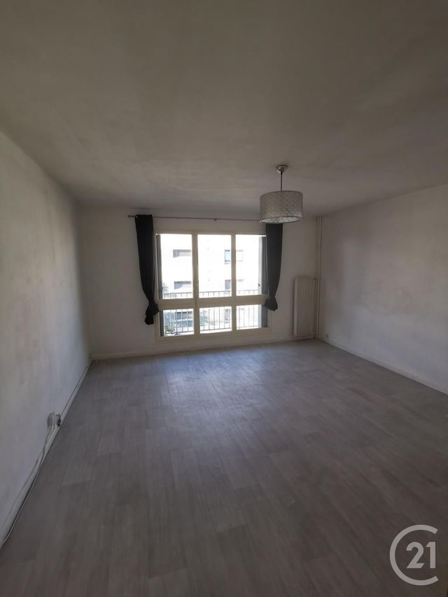 Appartement F2 à louer - 2 pièces - 41.43 m2 - LE BLANC MESNIL - 93 - ILE-DE-FRANCE - Century 21 Pierrimo