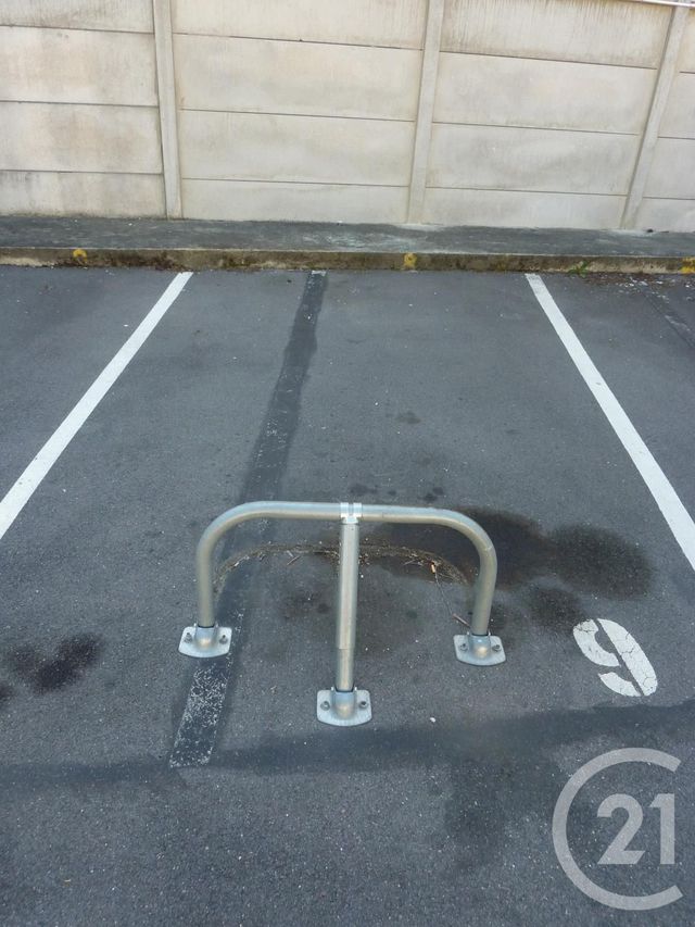 parking à louer - 10.0 m2 - DRANCY - 93 - ILE-DE-FRANCE - Century 21 Pierrimo