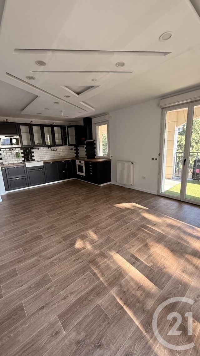 Appartement F3 à vendre - 3 pièces - 59.46 m2 - LE BLANC MESNIL - 93 - ILE-DE-FRANCE - Century 21 Pierrimo