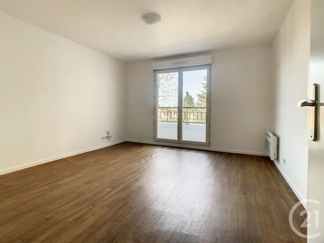 Appartement F2 à vendre - 2 pièces - 41.2 m2 - DRANCY - 93 - ILE-DE-FRANCE - Century 21 Pierrimo