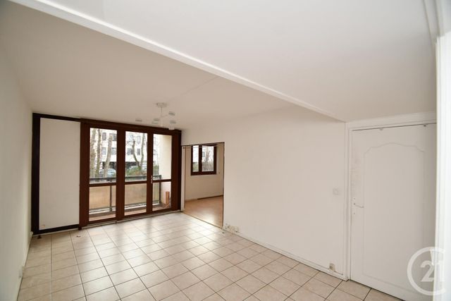 Appartement F3 à vendre - 3 pièces - 54.4 m2 - CLICHY SOUS BOIS - 93 - ILE-DE-FRANCE - Century 21 Pierrimo