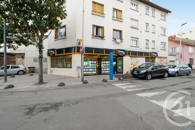Afficher la photo en grand parking à louer - 12.0 m2 - LES LILAS - 93 - ILE-DE-FRANCE - Century 21 Pierrimo