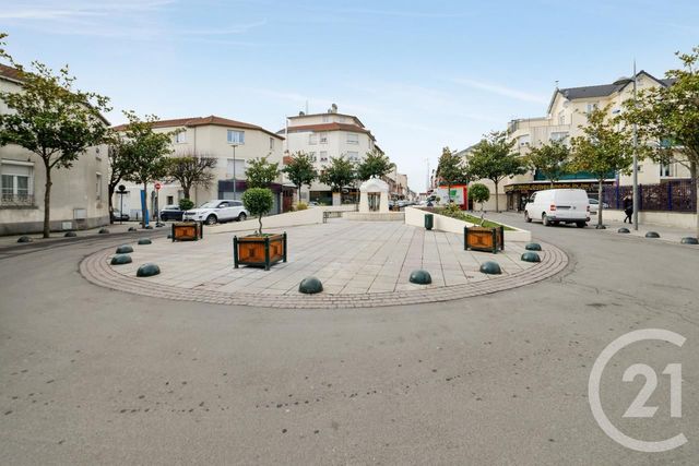 Appartement F3 à vendre - 3 pièces - 49.0 m2 - LE BLANC MESNIL - 93 - ILE-DE-FRANCE - Century 21 Pierrimo