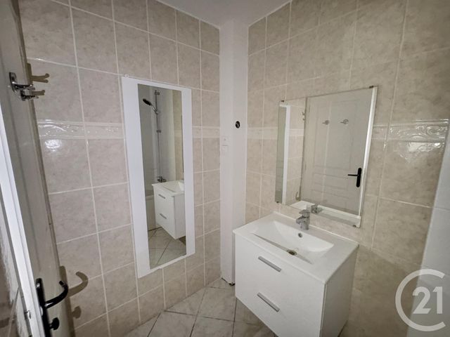 Appartement F2 à vendre - 2 pièces - 50.98 m2 - LE BLANC MESNIL - 93 - ILE-DE-FRANCE - Century 21 Pierrimo