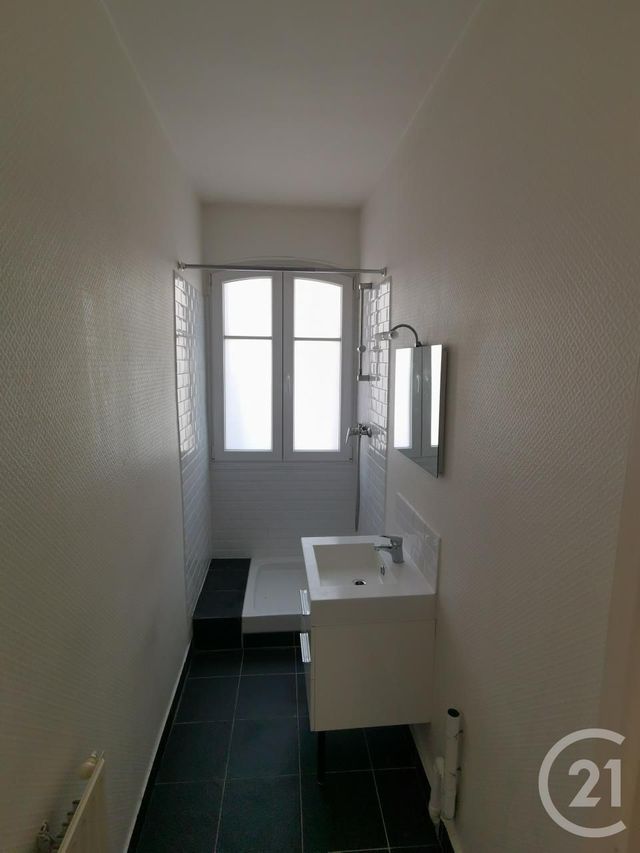 Afficher la photo en grand Appartement F3 à vendre - 3 pièces - 48.28 m2 - LIVRY GARGAN - 93 - ILE-DE-FRANCE - Century 21 Pierrimo
