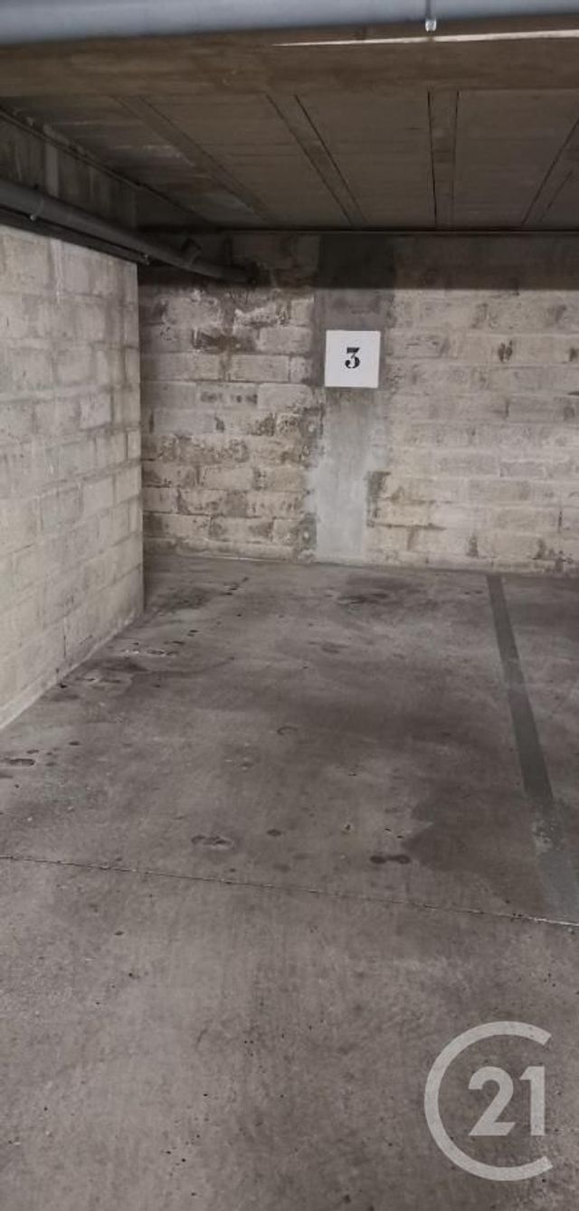 Parking à louer LE BLANC MESNIL