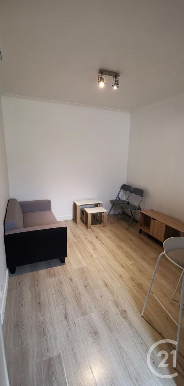 Appartement F2 à louer - 2 pièces - 32.34 m2 - TREMBLAY EN FRANCE - 93 - ILE-DE-FRANCE - Century 21 Pierrimo