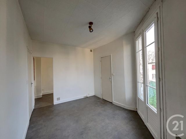Appartement F2 à vendre - 2 pièces - 40.55 m2 - DRANCY - 93 - ILE-DE-FRANCE - Century 21 Pierrimo