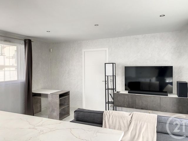 Appartement F2 à louer - 2 pièces - 43.92 m2 - DRANCY - 93 - ILE-DE-FRANCE - Century 21 Pierrimo