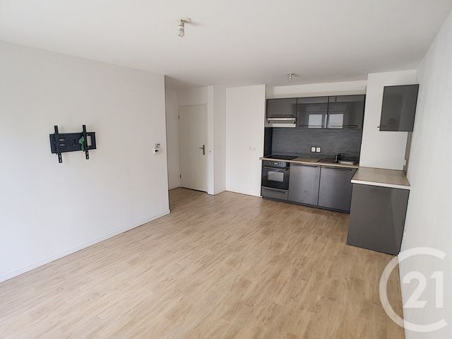 Appartement F2 à louer - 2 pièces - 45.03 m2 - DRANCY - 93 - ILE-DE-FRANCE - Century 21 Pierrimo