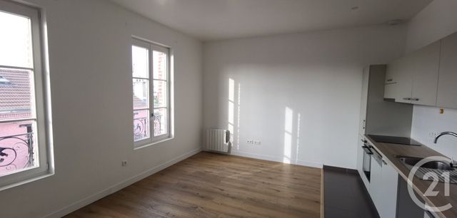 Afficher la photo en grand Appartement F2 à louer - 2 pièces - 47.67 m2 - AUBERVILLIERS - 93 - ILE-DE-FRANCE - Century 21 Pierrimo