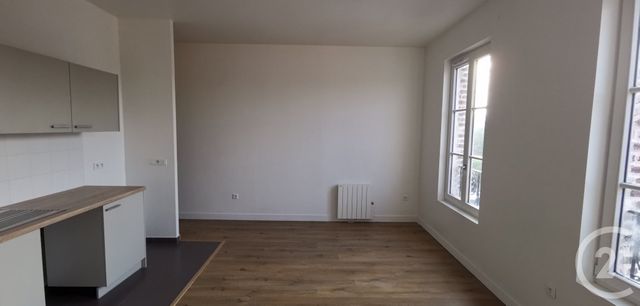 Afficher la photo en grand Appartement F2 à louer - 2 pièces - 47.67 m2 - AUBERVILLIERS - 93 - ILE-DE-FRANCE - Century 21 Pierrimo