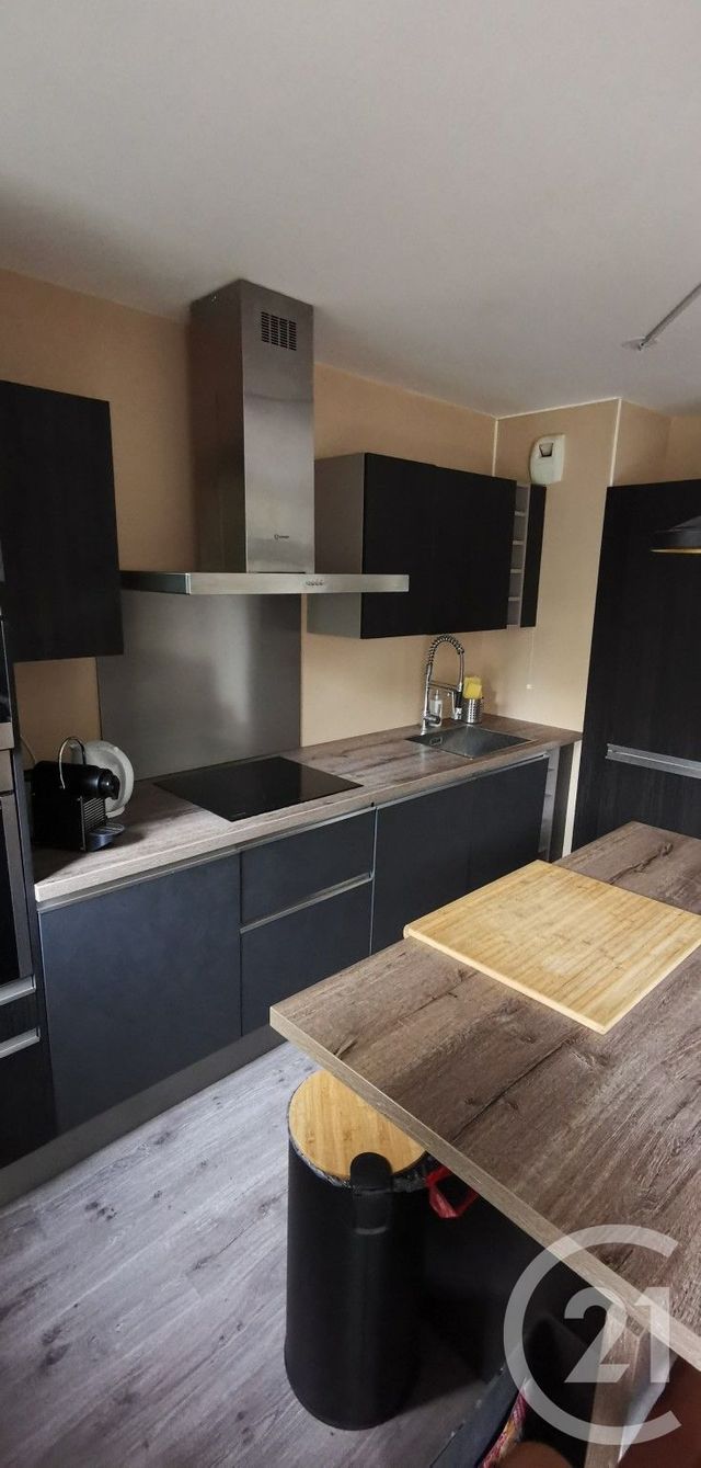 Appartement F3 à louer - 3 pièces - 63.06 m2 - LE BLANC MESNIL - 93 - ILE-DE-FRANCE - Century 21 Pierrimo