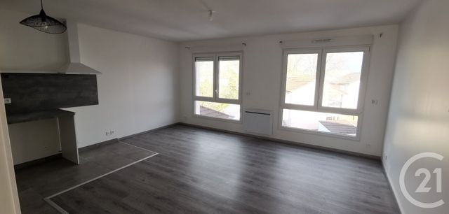 Appartement F3 à louer - 3 pièces - 64.14 m2 - SEVRAN - 93 - ILE-DE-FRANCE - Century 21 Pierrimo