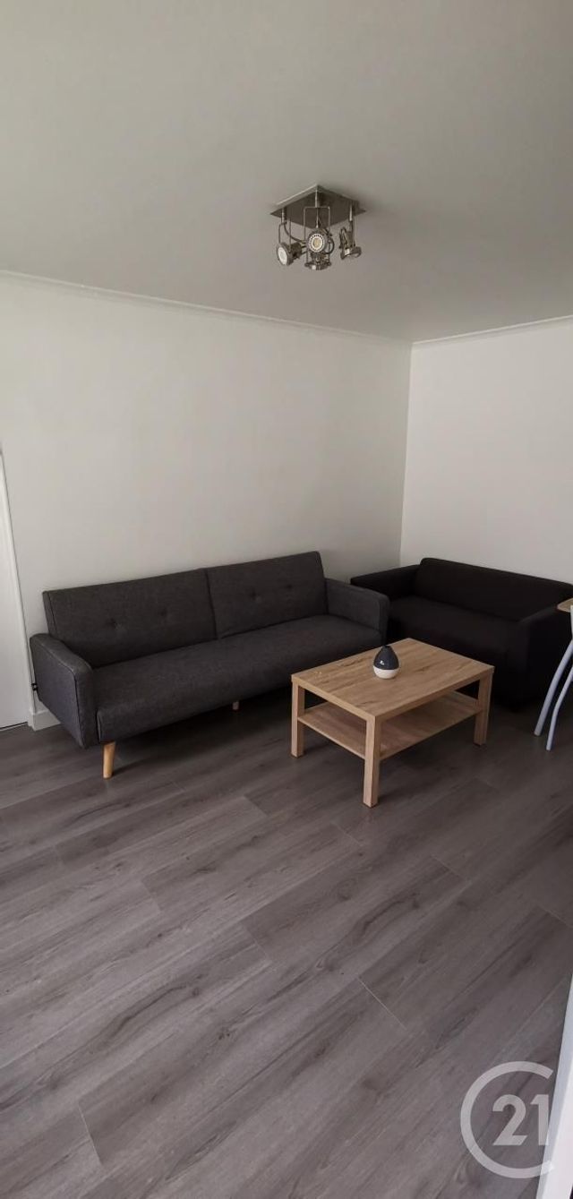 Appartement F2 à louer - 2 pièces - 36.3 m2 - TREMBLAY EN FRANCE - 93 - ILE-DE-FRANCE - Century 21 Pierrimo