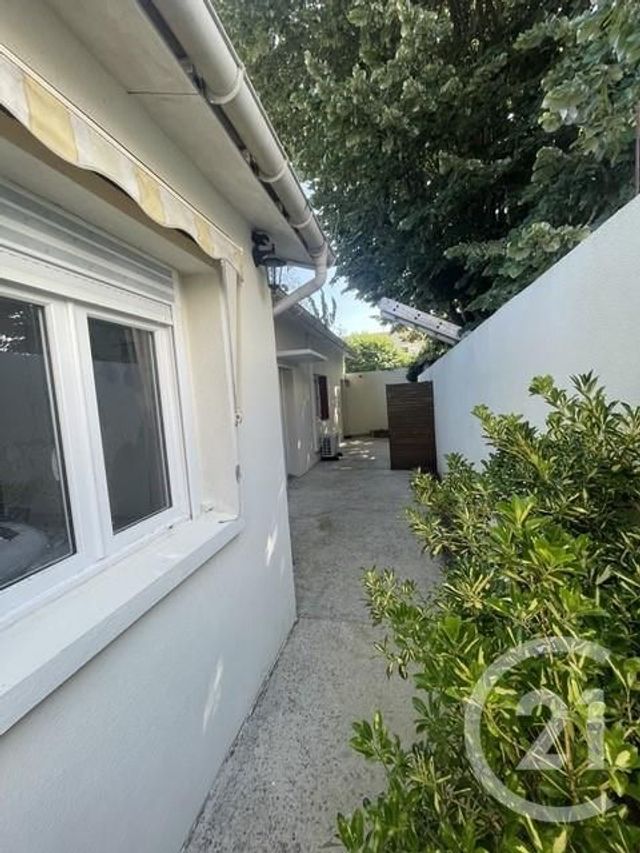 Appartement F2 à louer - 2 pièces - 36.3 m2 - TREMBLAY EN FRANCE - 93 - ILE-DE-FRANCE - Century 21 Pierrimo