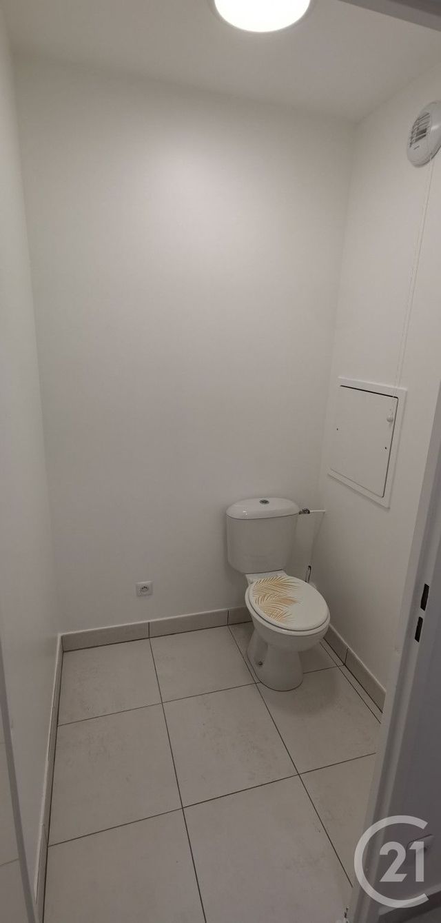 Appartement F2 à louer - 2 pièces - 45.05 m2 - MONTFERMEIL - 93 - ILE-DE-FRANCE - Century 21 Pierrimo