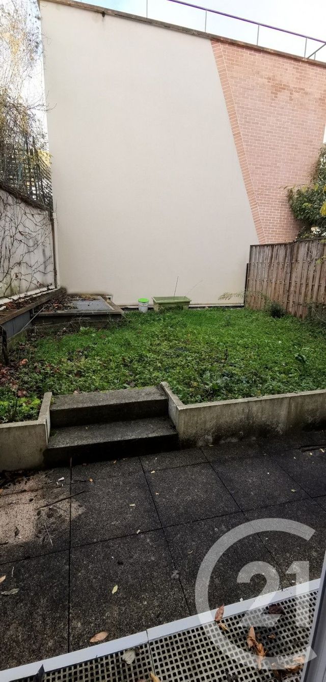 Appartement F2 à louer - 2 pièces - 45.05 m2 - MONTFERMEIL - 93 - ILE-DE-FRANCE - Century 21 Pierrimo