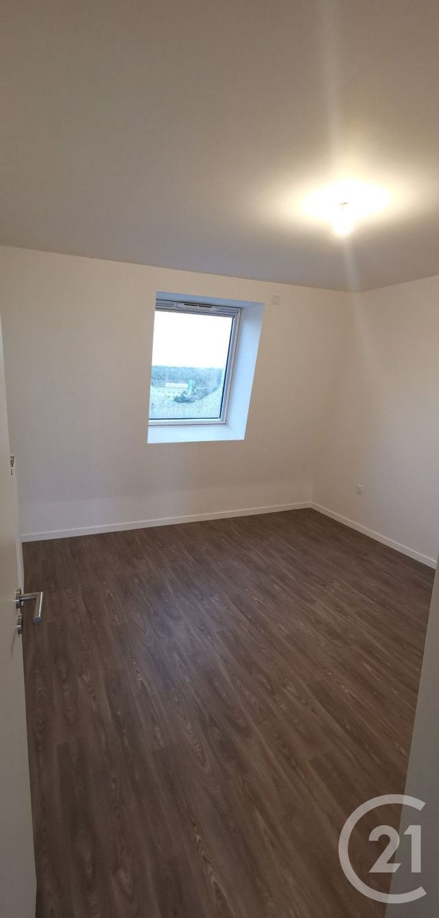 Appartement F4 à louer - 4 pièces - 70.78 m2 - LE BLANC MESNIL - 93 - ILE-DE-FRANCE - Century 21 Pierrimo