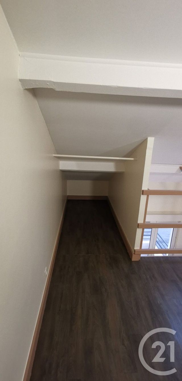 Appartement Duplex à louer - 2 pièces - 25.85 m2 - LE BLANC MESNIL - 93 - ILE-DE-FRANCE - Century 21 Pierrimo