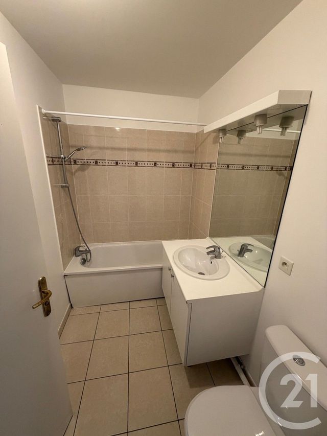 Appartement F2 à louer - 2 pièces - 32.57 m2 - DRANCY - 93 - ILE-DE-FRANCE - Century 21 Pierrimo
