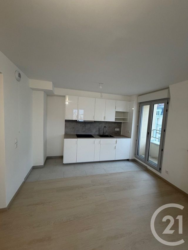 Appartement Duplex à louer - 4 pièces - 83.53 m2 - LE BLANC MESNIL - 93 - ILE-DE-FRANCE - Century 21 Pierrimo