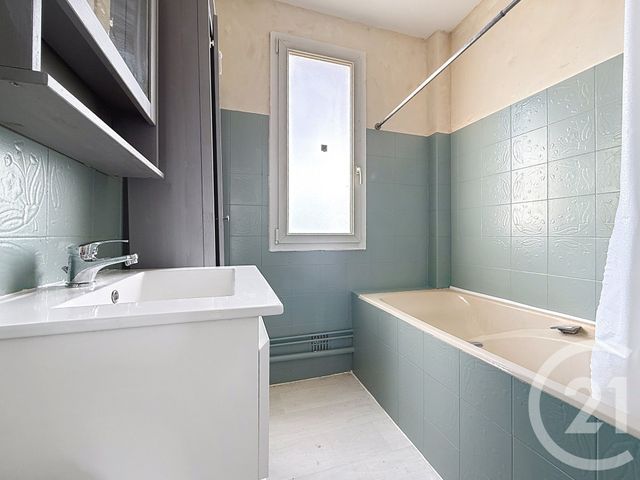 Appartement F4 à louer - 4 pièces - 63.44 m2 - LE BLANC MESNIL - 93 - ILE-DE-FRANCE - Century 21 Pierrimo