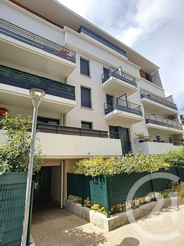 Appartement F2 à louer - 2 pièces - 45.03 m2 - DRANCY - 93 - ILE-DE-FRANCE - Century 21 Pierrimo