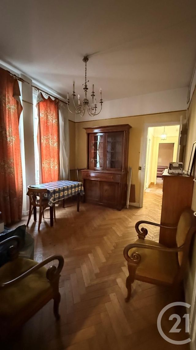 Appartement F3 à vendre - 3 pièces - 60.22 m2 - PARIS - 75010 - ILE-DE-FRANCE - Century 21 Pierrimo