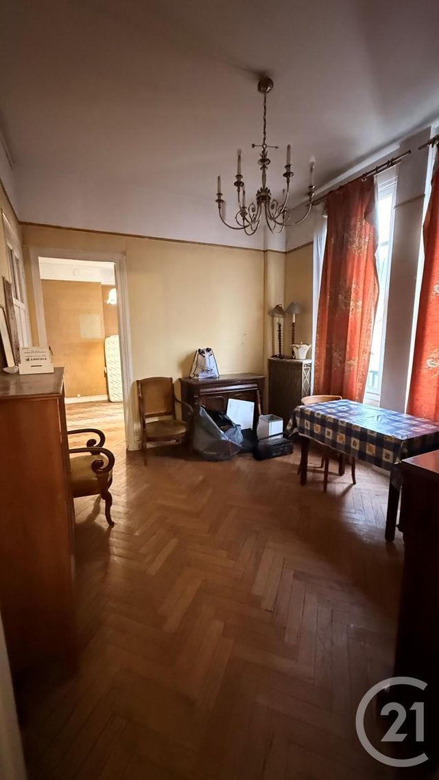 Appartement F3 à vendre - 3 pièces - 60.22 m2 - PARIS - 75010 - ILE-DE-FRANCE - Century 21 Pierrimo