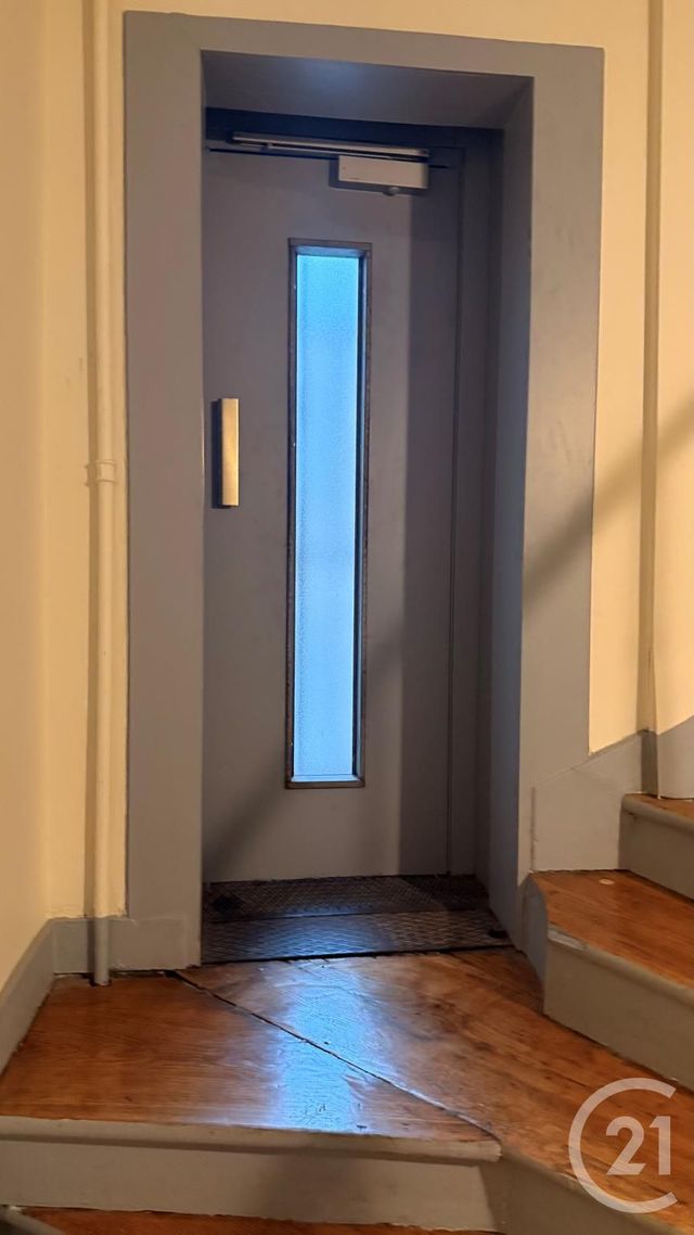 Appartement F3 à vendre - 3 pièces - 60.22 m2 - PARIS - 75010 - ILE-DE-FRANCE - Century 21 Pierrimo