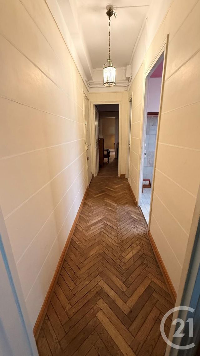 Appartement F3 à vendre - 3 pièces - 60.22 m2 - PARIS - 75010 - ILE-DE-FRANCE - Century 21 Pierrimo